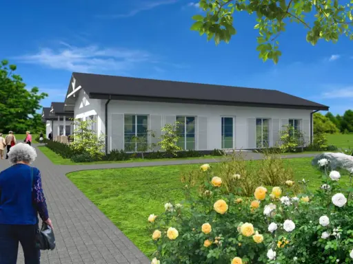Urokliwy dom dla dwojga emerytów, z ogrodem pełnym róż. Spacerujący seniorzy cieszą się spokojem i zielenią.